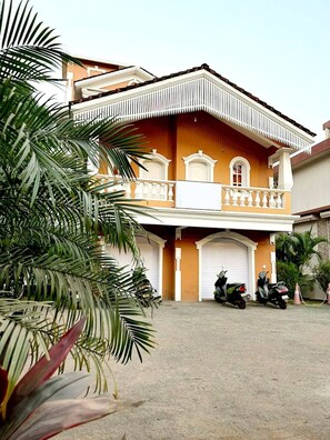 Apartment, 2 Bedrooms, Balcony | Exterior