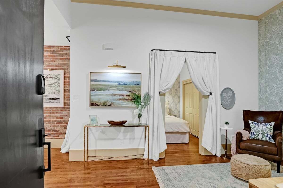 1 bedroom, desk, iron/ironing board, free WiFi