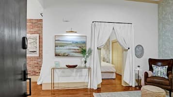 1 quarto, escrivaninha, ferros/tábuas de passar roupa, Wi-Fi de cortesia