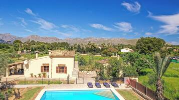 Villa (2 Bedrooms) | Front of property