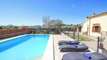 Villa (2 Bedrooms) | Exterior