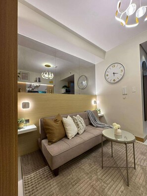 Appart'hôtel, 1 chambre, accessible aux personnes à mobilité réduite, fumeurs | Salle de séjour