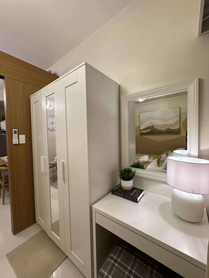 Condo, 1 Bedroom, Accessible, Smoking | 1 bedroom - RED Luxe Haven Comfy Stay, Netflix and Fast Wifi Ready (Makati)