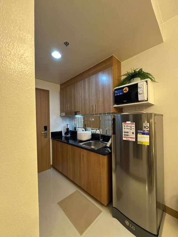 Condo, 1 Bedroom, Accessible, Smoking | Interior
