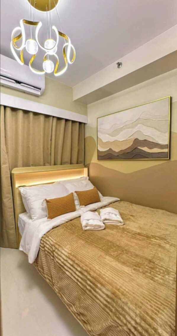 Condo, 1 Bedroom, Accessible, Smoking