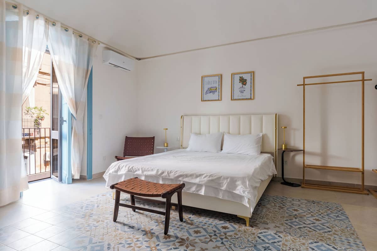 Basic Apartment, 1 Queen Bed with Sofa bed, Balcony | Free WiFi