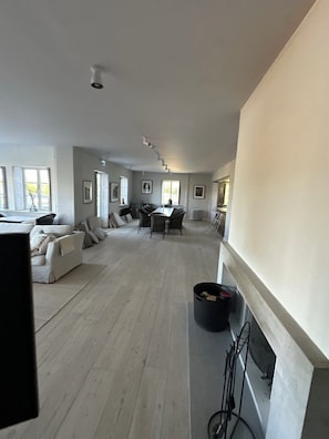 Family Apartment, Garden View | Iron/ironing board, free WiFi