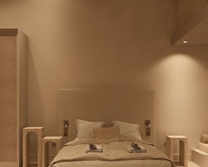 Grand Double or Twin Room | In-room safe, desk, laptop workspace, blackout drapes