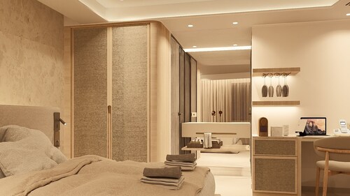 F ZEEN ATHENS – Adults Only