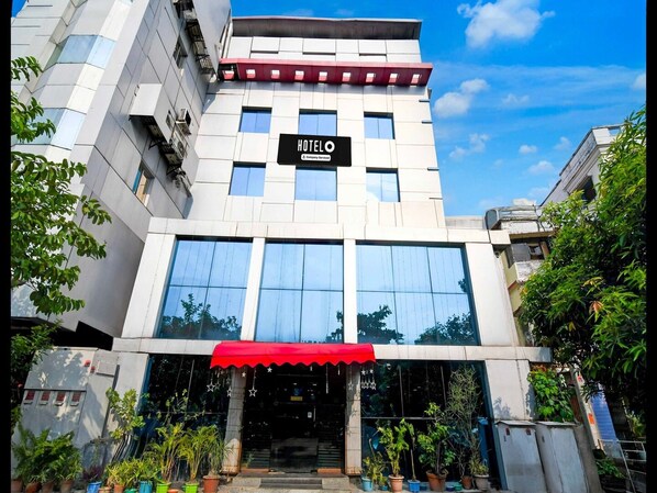 Exterior - Hotel O VIP Road (Barasat)