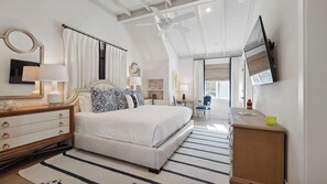 5 bedrooms, desk, free WiFi, bed sheets