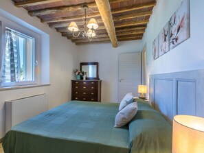 2 dormitorios, cuna de viaje, wifi gratis y ropa de cama