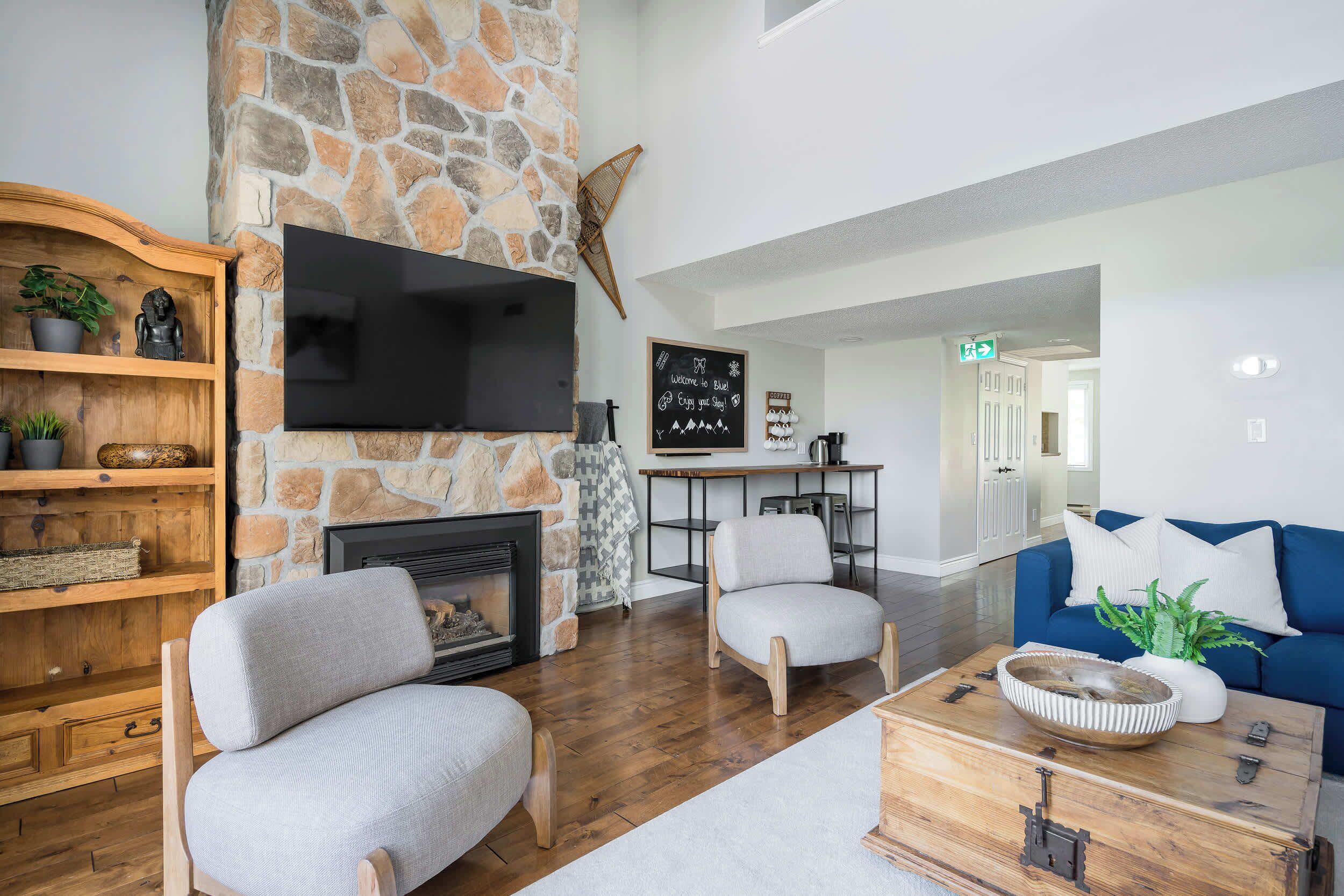 TV, fireplace, offices