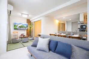 Apartment, Balcony, City View, 2nd Floor, Non Smoking | Living area