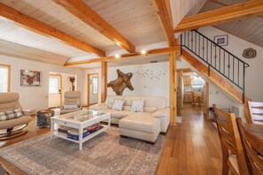 TV, fireplace, offices