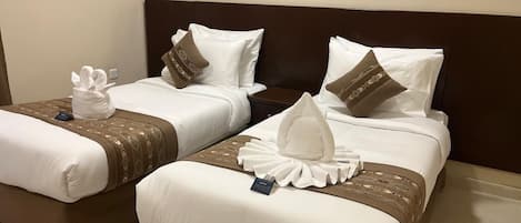 Basic Twin Room | Egyptian cotton sheets, premium bedding, down comforters