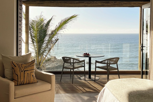Luxury-Suite, 1 King-Bett, Balkon, Meerblick | Hochwertige Bettwaren, Daunenbettdecken, Pillowtop-Betten, Minibar
