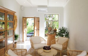 Couples treatment room(s), sauna, body treatments, aromatherapy