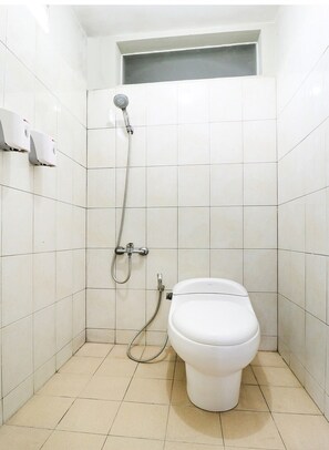 淋浴设施、免费洗浴用品、坐浴桶、毛巾