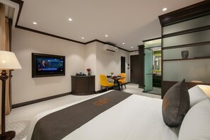 Monolocale Deluxe | Una cassaforte in camera, una scrivania, postazione laptop