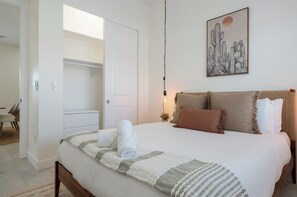 4 bedrooms, free WiFi, bed sheets