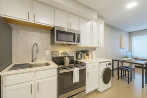 Fridge, microwave, oven, dishwasher