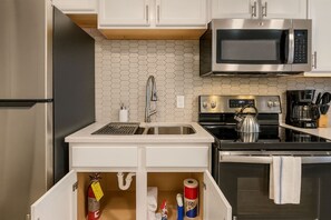 Fridge, microwave, oven, dishwasher