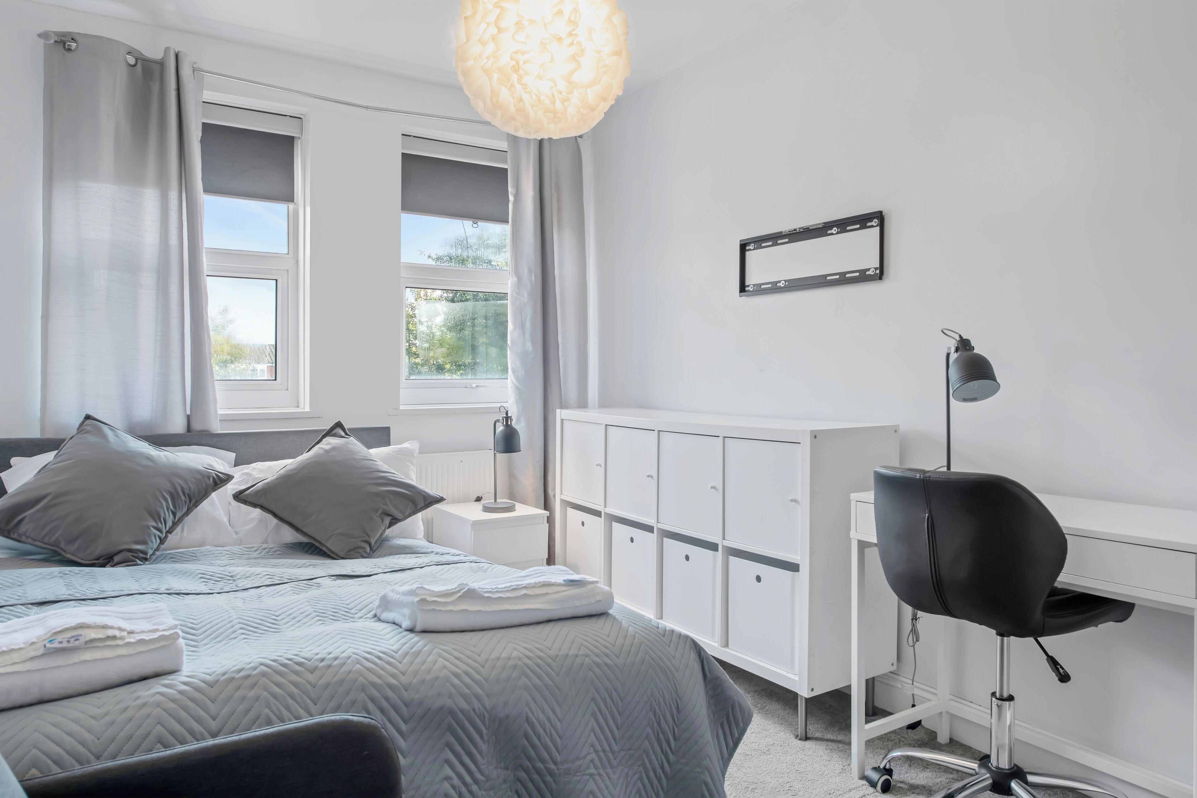 Iron/ironing board, free WiFi