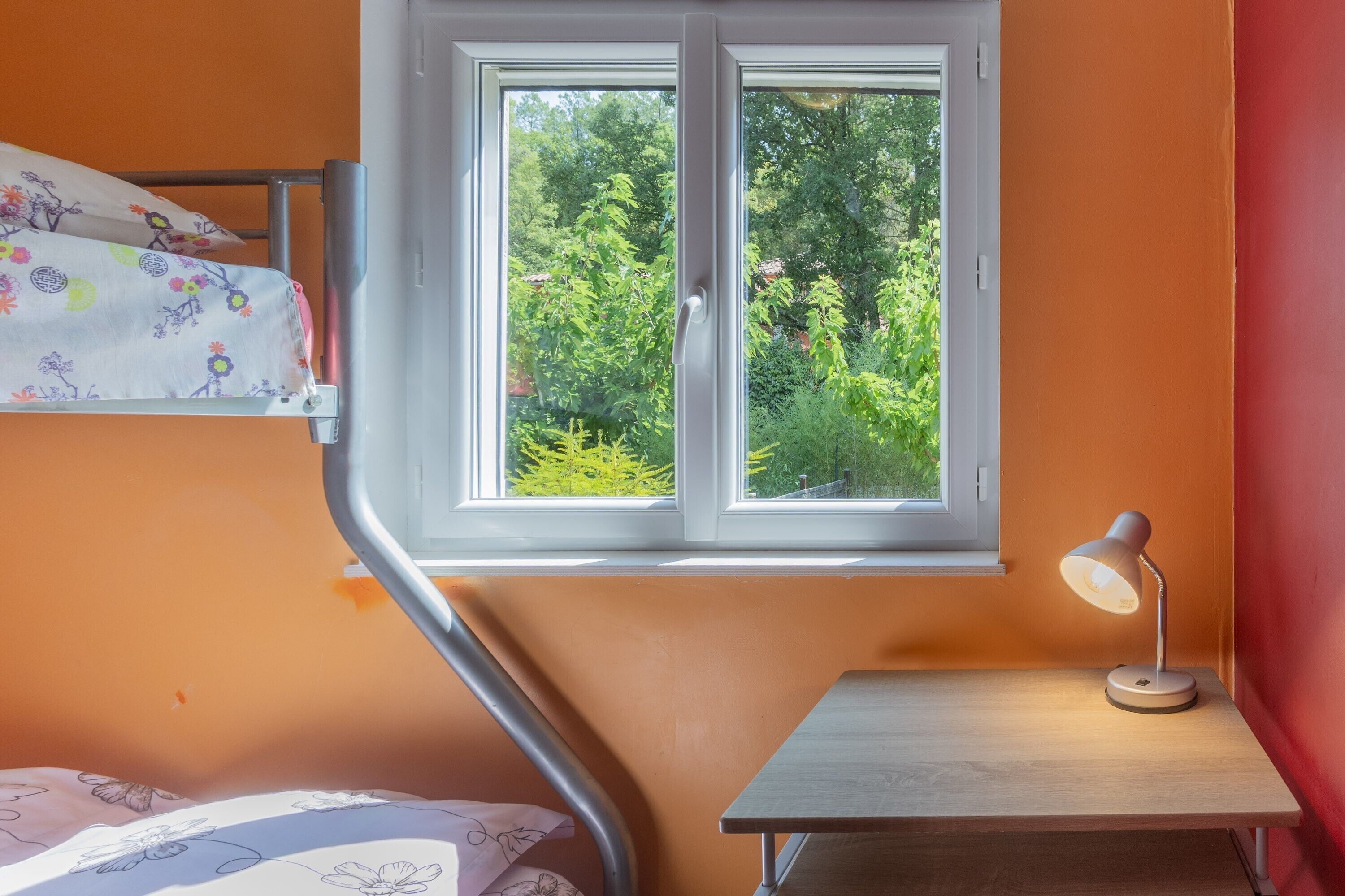 2 slaapkamers, een strijkplank/strijkijzer, wifi