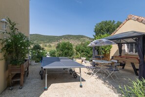 Outdoor dining - Magnifico alloggio nel sud dell'ardeche con cime (Lagorce)