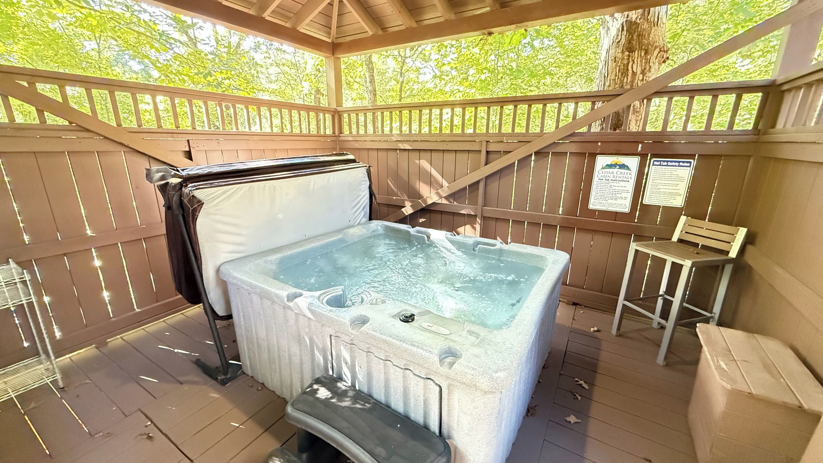 室外 SPA 浴池