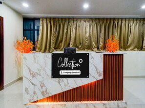 บ้านพัก | ฝ่ายต้อนรับ