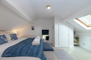 5 bedrooms, iron/ironing board, travel cot, free WiFi