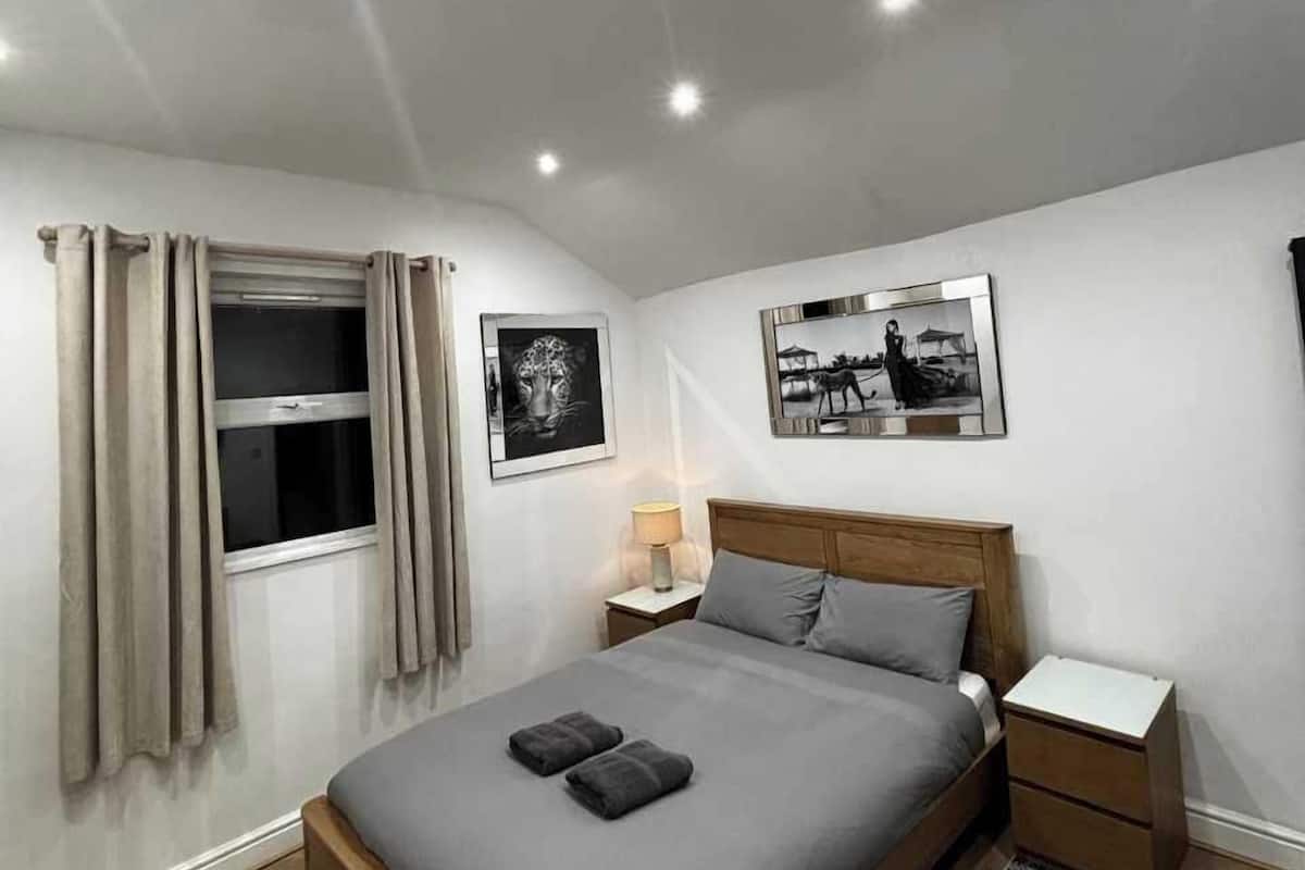 Double Room | Iron/ironing board