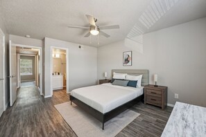 2 chambres, bureau, fer et planche à repasser, Wi-Fi (supplément)