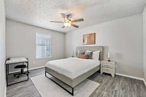 2 bedrooms, desk, iron/ironing board, travel crib