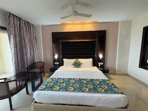 Superior Double Room, Pool View