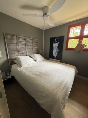 2 bedrooms, Internet, bed sheets