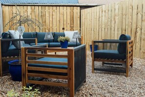 Terrace/patio - No. 66 Chapel Street (Cookstown)