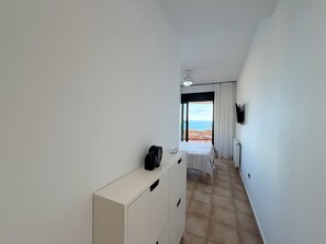 2 bedrooms, iron/ironing board, WiFi (free), bed sheets