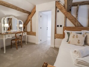 Cottage | Interior - The House at School Farm (Sandbach)