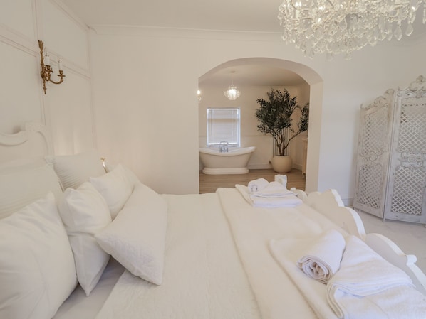 Cottage | Interior