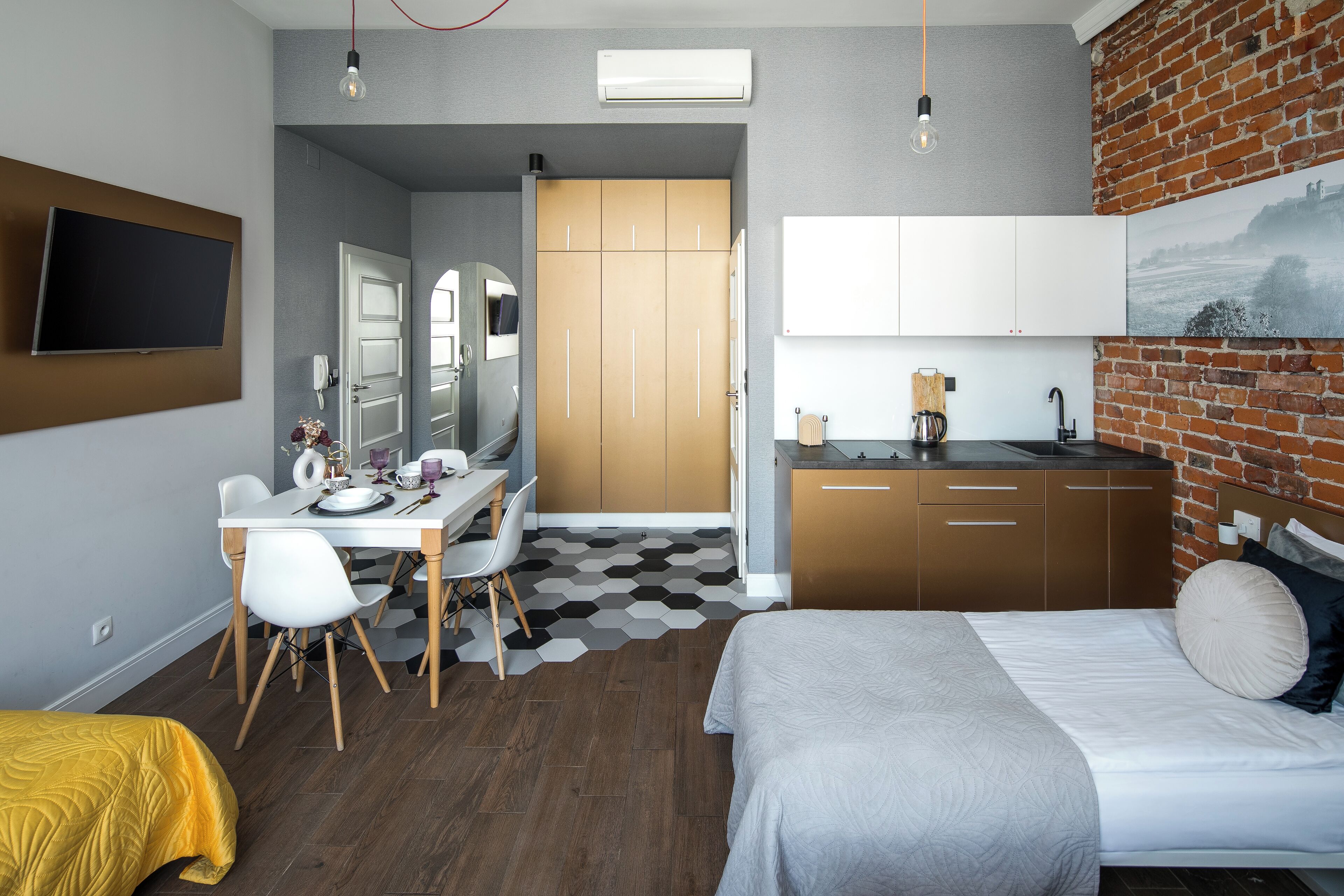 Deluxe Studio Suite | Private kitchen | Fridge, stovetop, coffee/tea maker, electric kettle