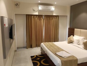 Deluxe Double Room | Free WiFi