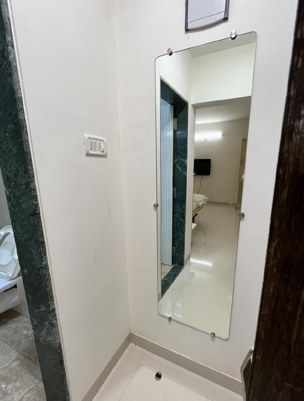 Regadera, amenidades de baño gratuitas, toallas, jabón 