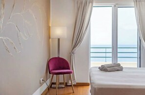 2 bedrooms, iron/ironing board, WiFi, bed sheets - VeBella Ocean View (Caniço)