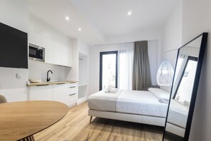 Studio | Bügeleisen/Bügelbrett, kostenloses WLAN, Bettwäsche