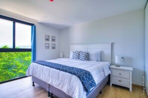 2 bedrooms, free WiFi, bed sheets - Ocean and Jacó views with king beds apartment (Jacó, Torres del Mar)