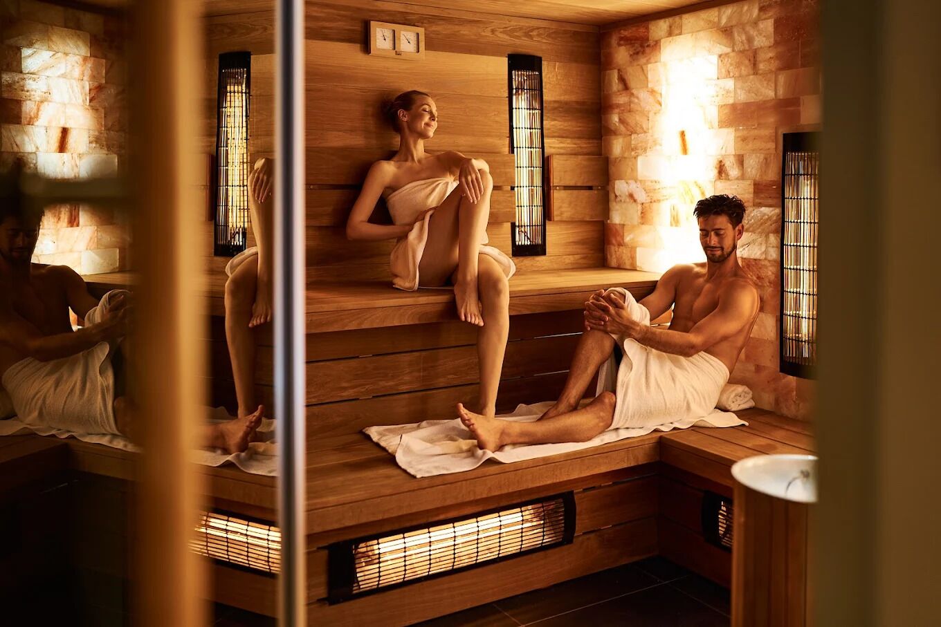 Sauna, body treatments, facials