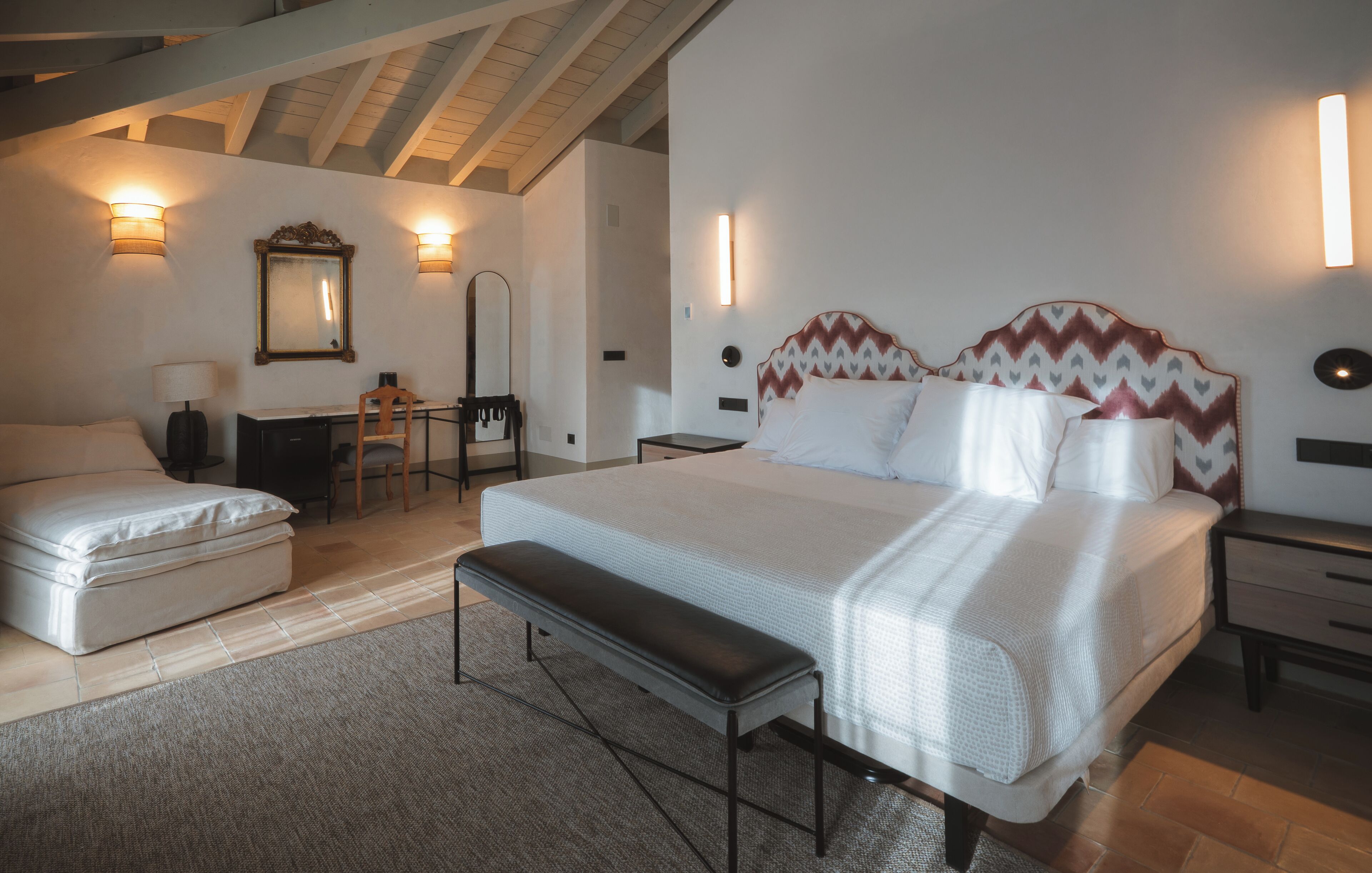 Down duvets, minibar, in-room safe, soundproofing